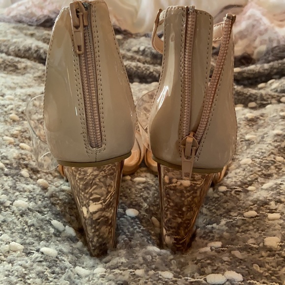 Charlotte Russe Heels Size 7.5 - Picture 3 of 7